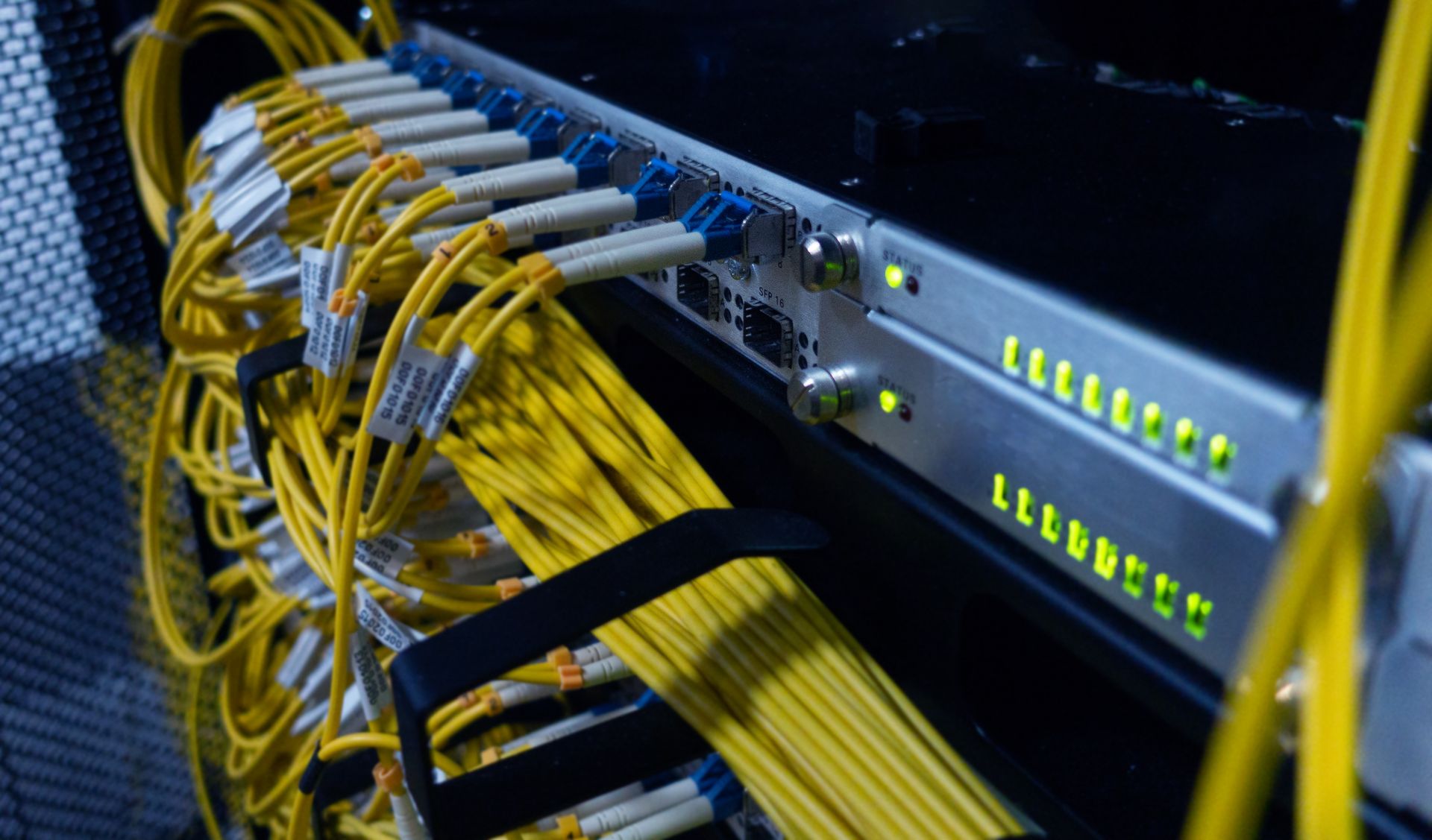 Network Transceiver Where the World Sees Light: A Journey Through Optical Transceiver ...
